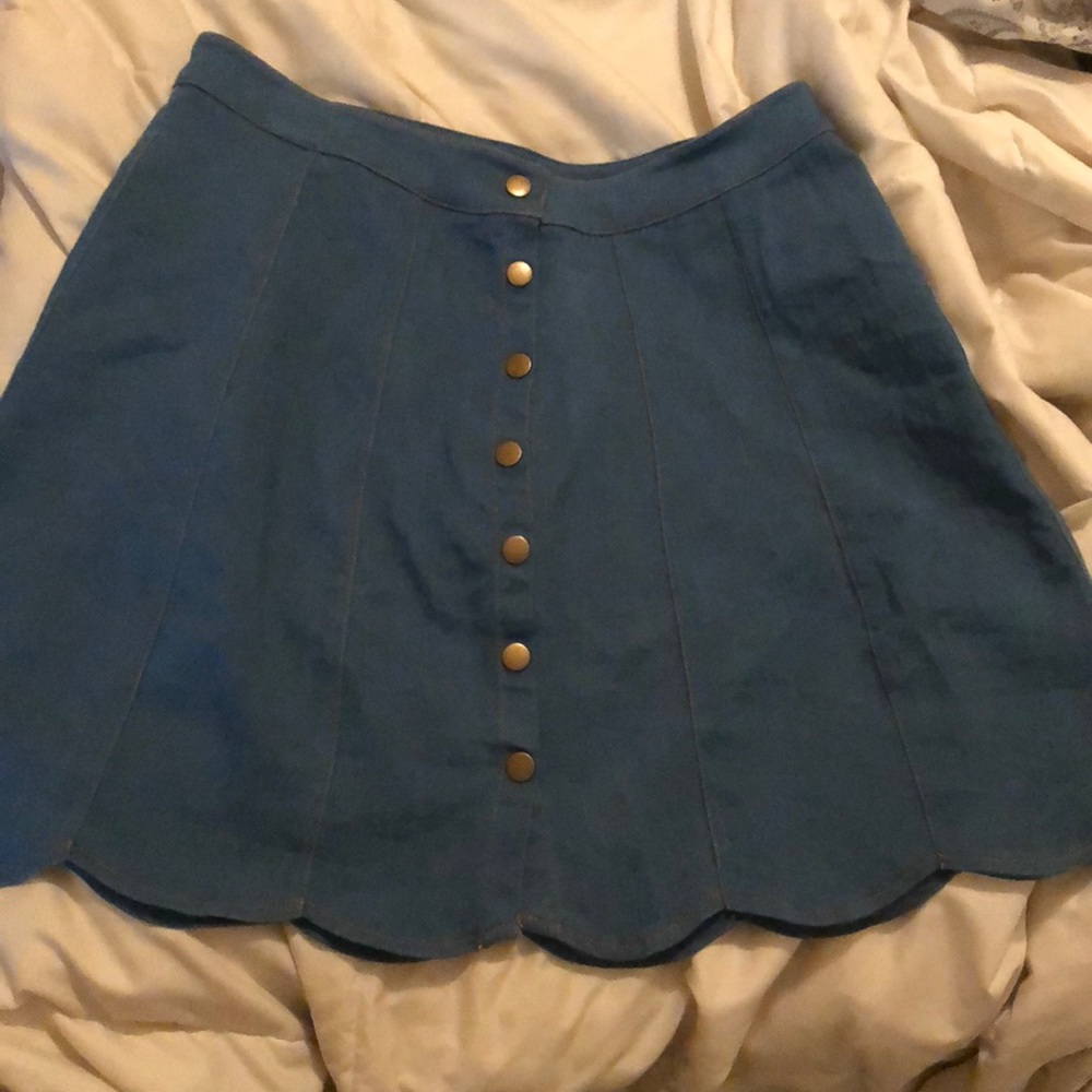 Chambray scalloped mini skirt, size L